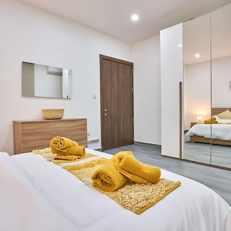 Two Bedroom Apartment In Xemxija, St. Paul'S Bay Buitenkant foto
