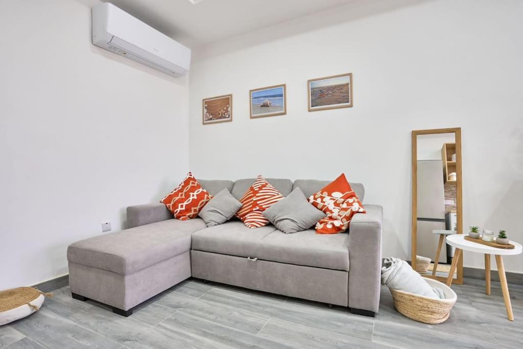 Two Bedroom Apartment In Xemxija, St. Paul'S Bay Buitenkant foto
